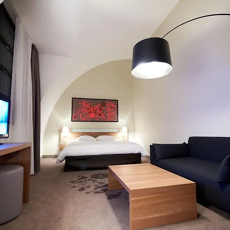 מלון Mercure Centre שולה