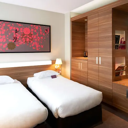 מלון Mercure Centre 4*