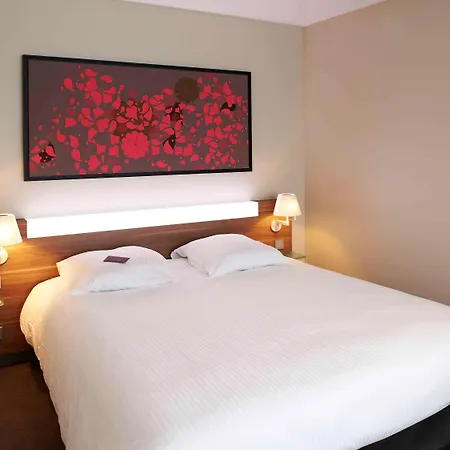 Mercure Centre 4* שולה