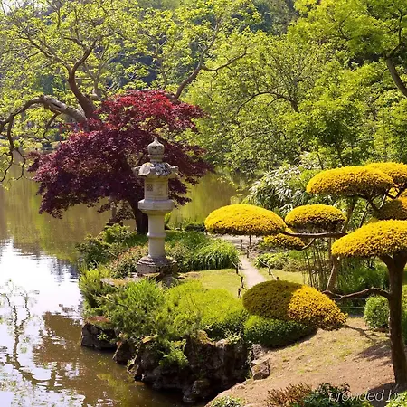 Mercure Centre Hotel 4*