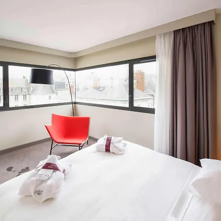 מלון Mercure Centre 4*