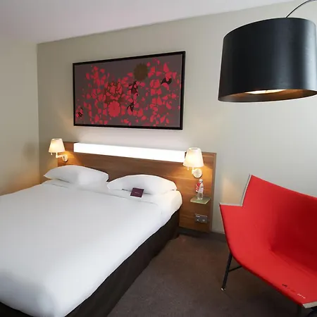 Mercure Centre שולה