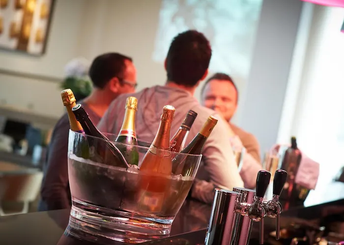 Mercure Centre Hotel 4*