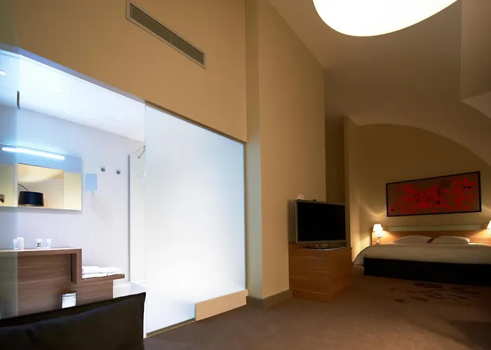 Mercure Centre Hotell 4*