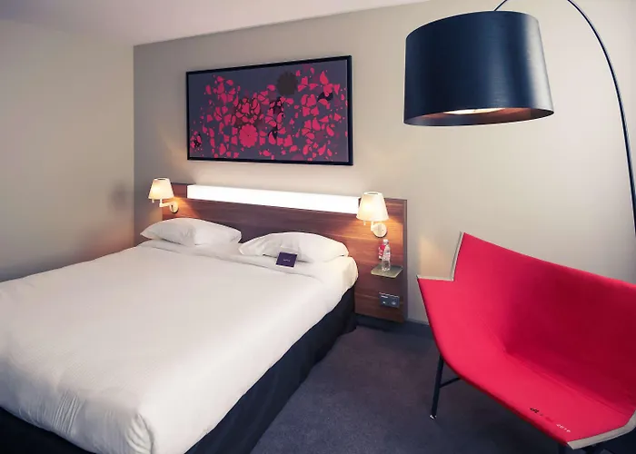 Mercure Centre Hotel 4*