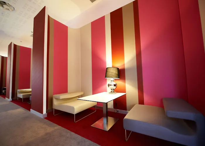 绍莱美居中心酒店