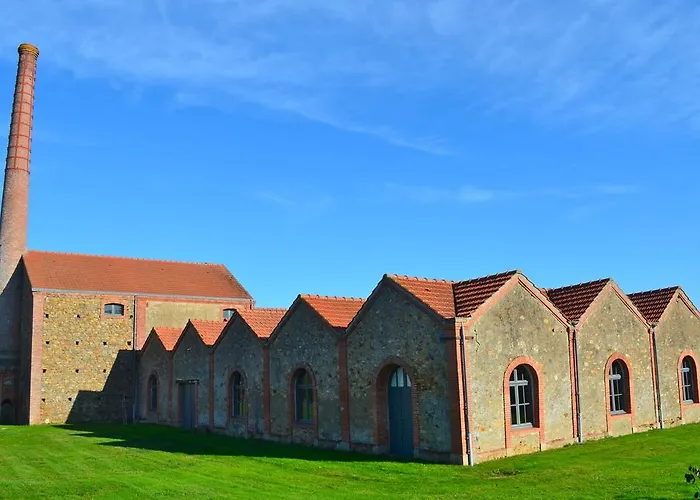 绍莱美居中心酒店 4* 绍莱